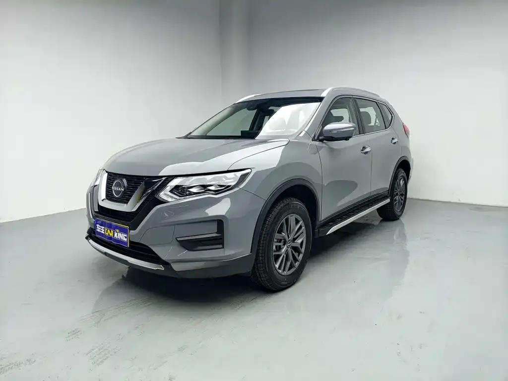 Nissan X-Trail — фото 1