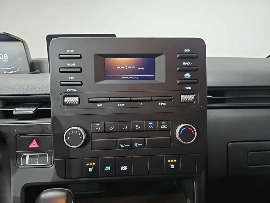 Hyundai Staria — фото 3