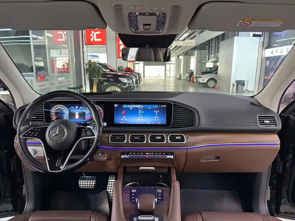 Mercedes-Benz GLS — фото 4