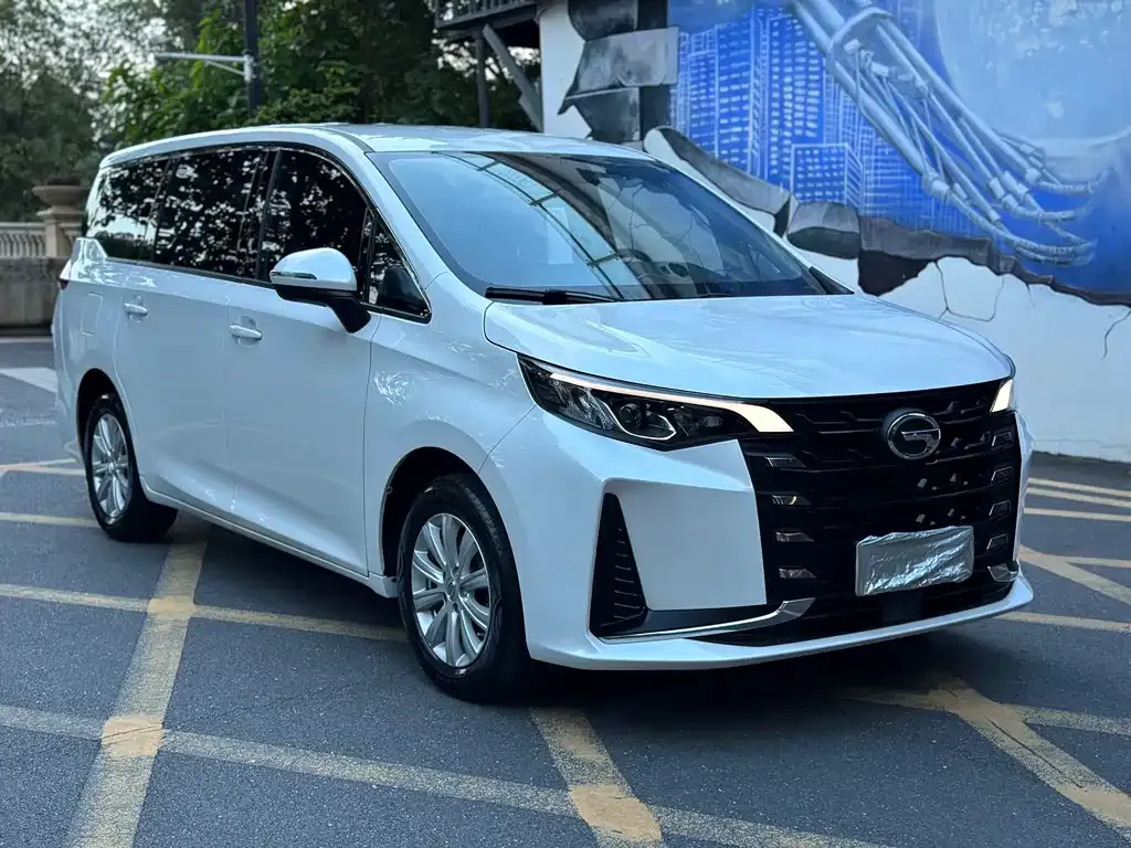 GAC Motor Trumpchi M6 — фото 10