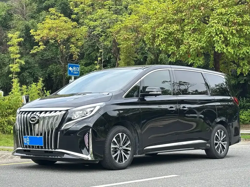 GAC Motor Trumpchi M8 — фото 1