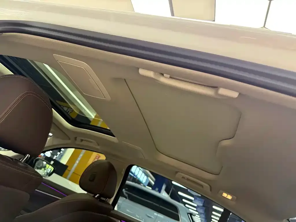 BMW 5 Series New Energy — фото 2