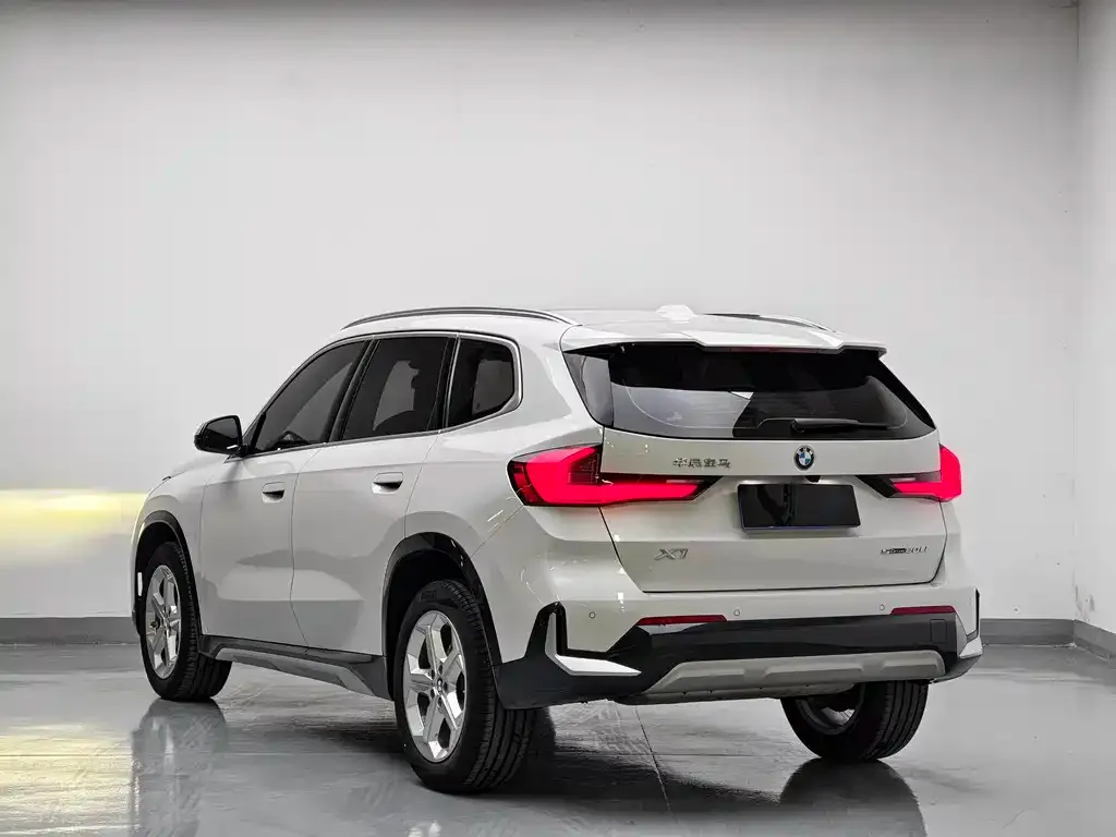 BMW X1 — фото 4