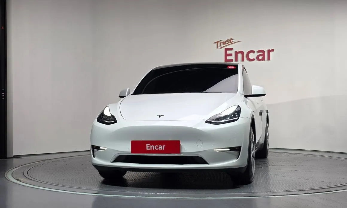 Tesla Model Y — фото 5