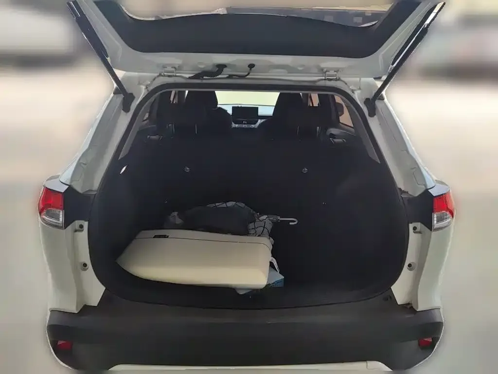 Toyota Corolla Cross — фото 10