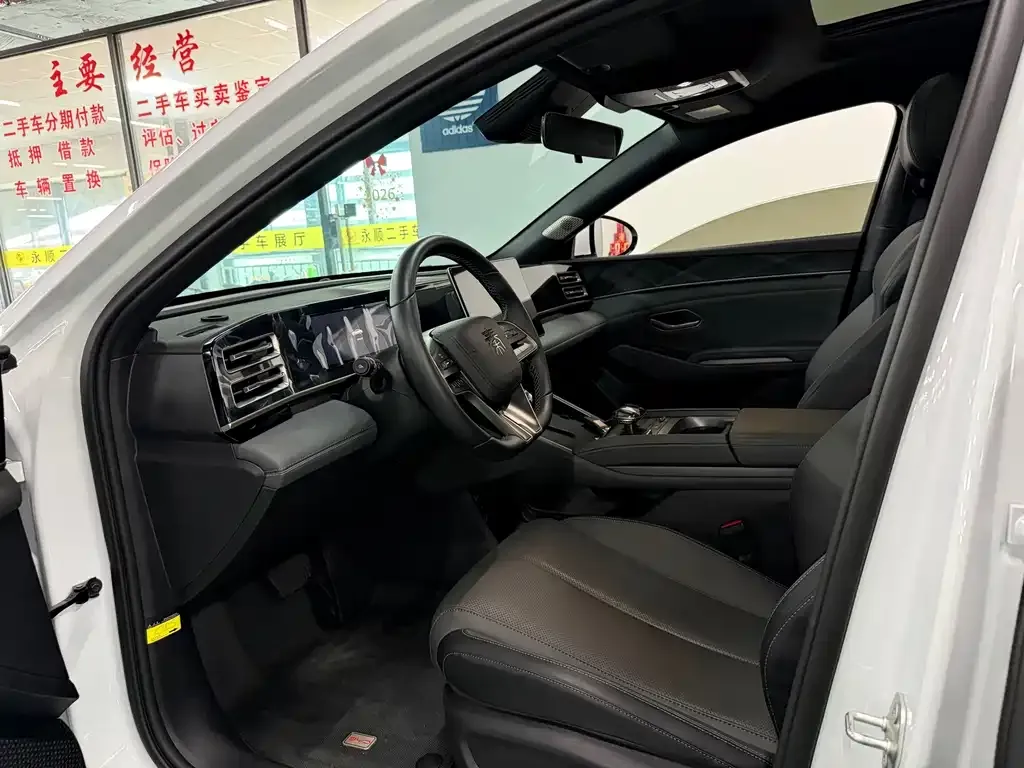 BYD Qin L — фото 7