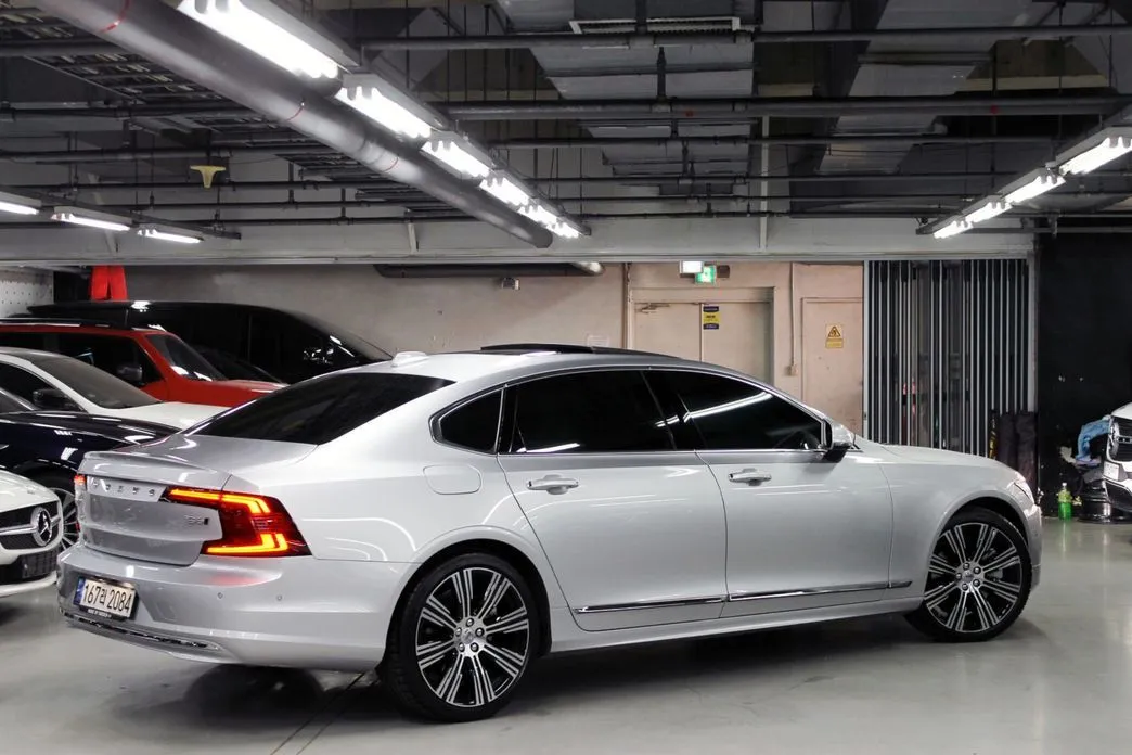 Volvo S90 — фото 10