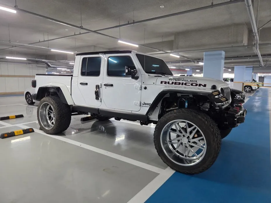 Jeep Gladiator — фото 1