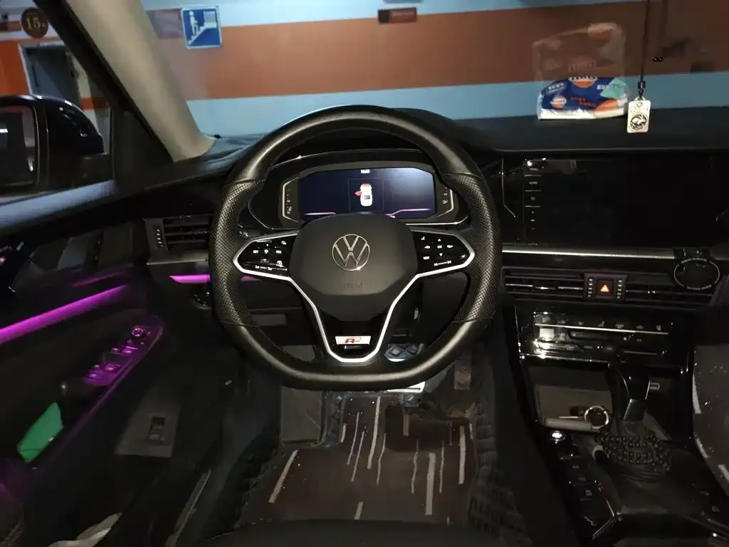 Volkswagen Passat — фото 9