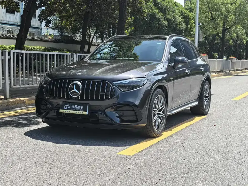 Mercedes-Benz GLC AMG — фото 1