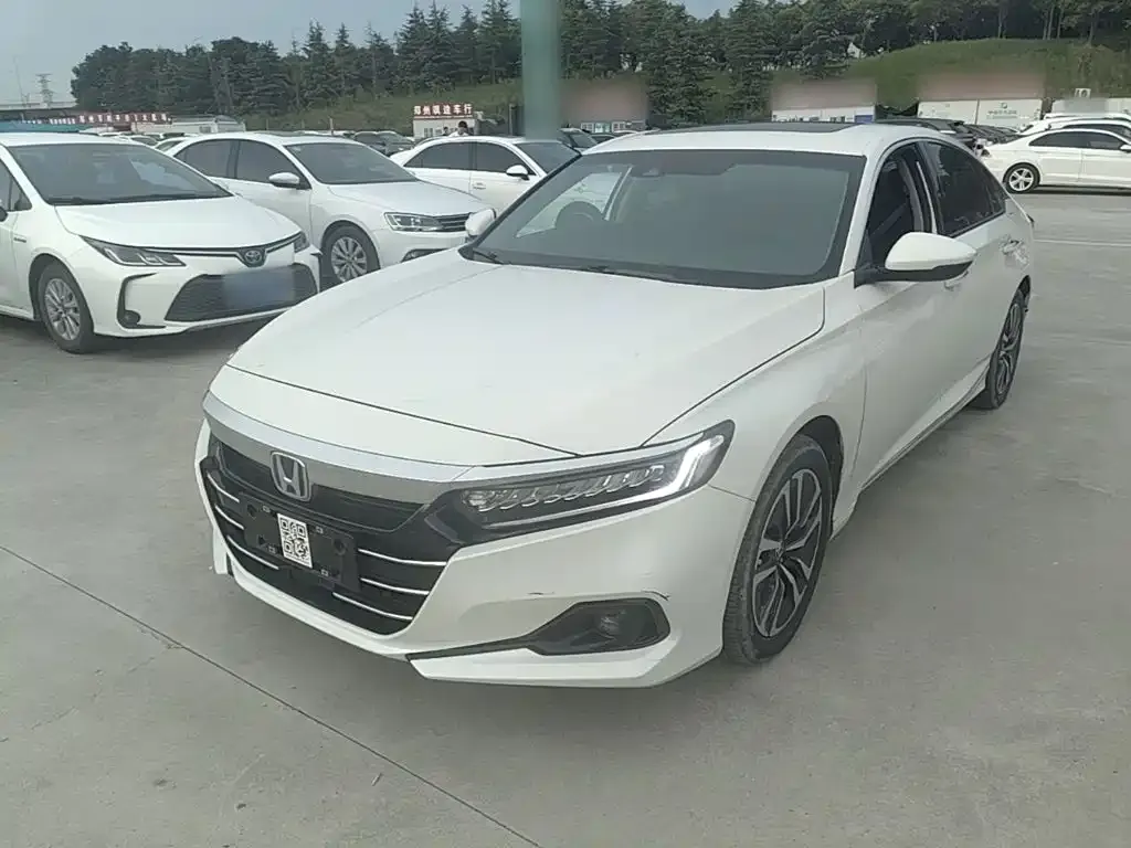 Honda Accord — фото 1
