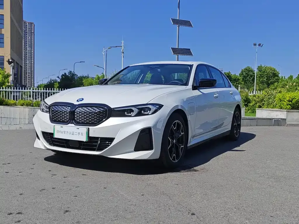 BMW i3 — фото 1