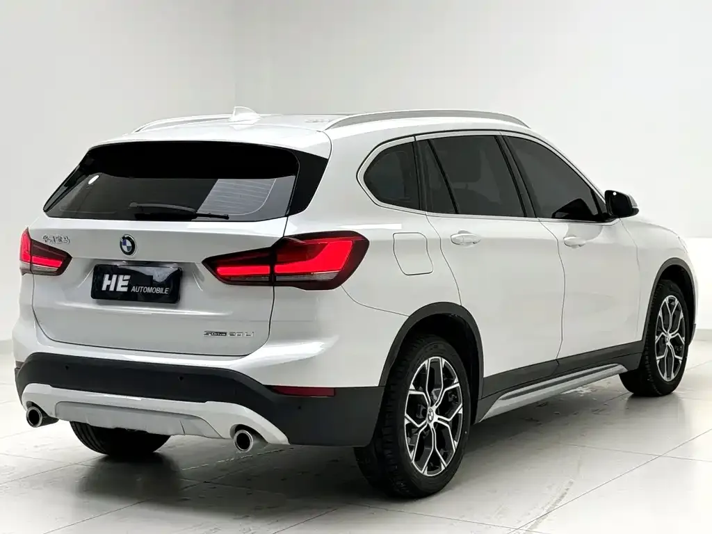 BMW X1 — фото 6
