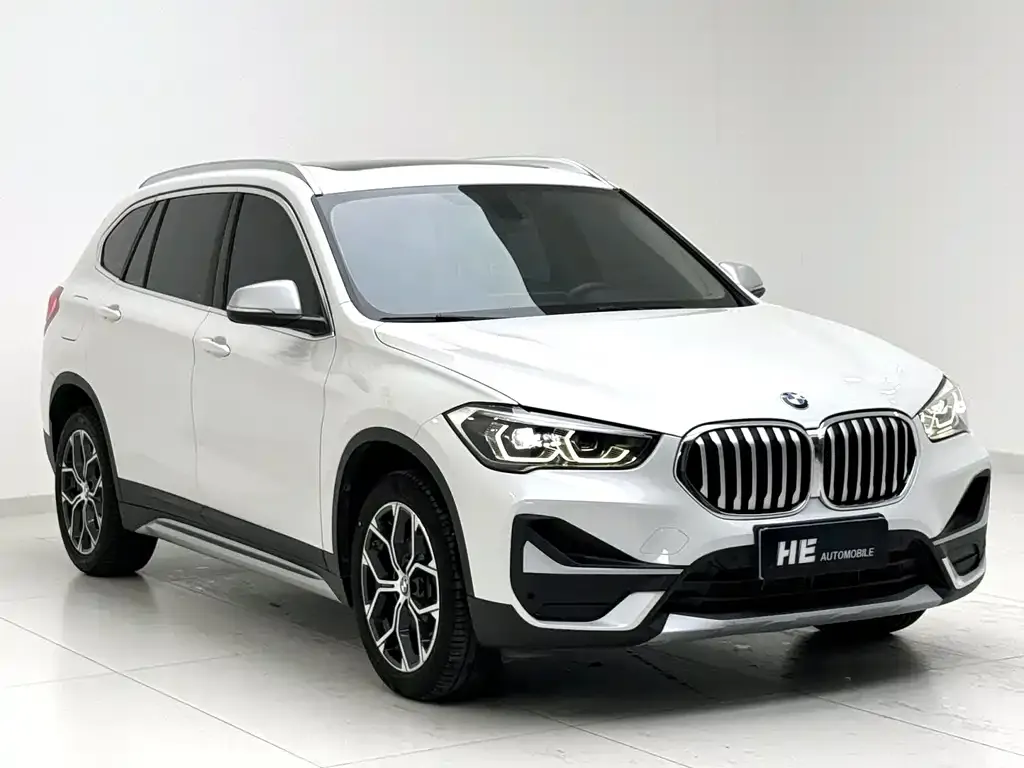 BMW X1 — фото 8