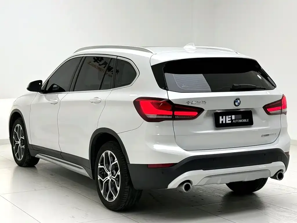 BMW X1 — фото 7