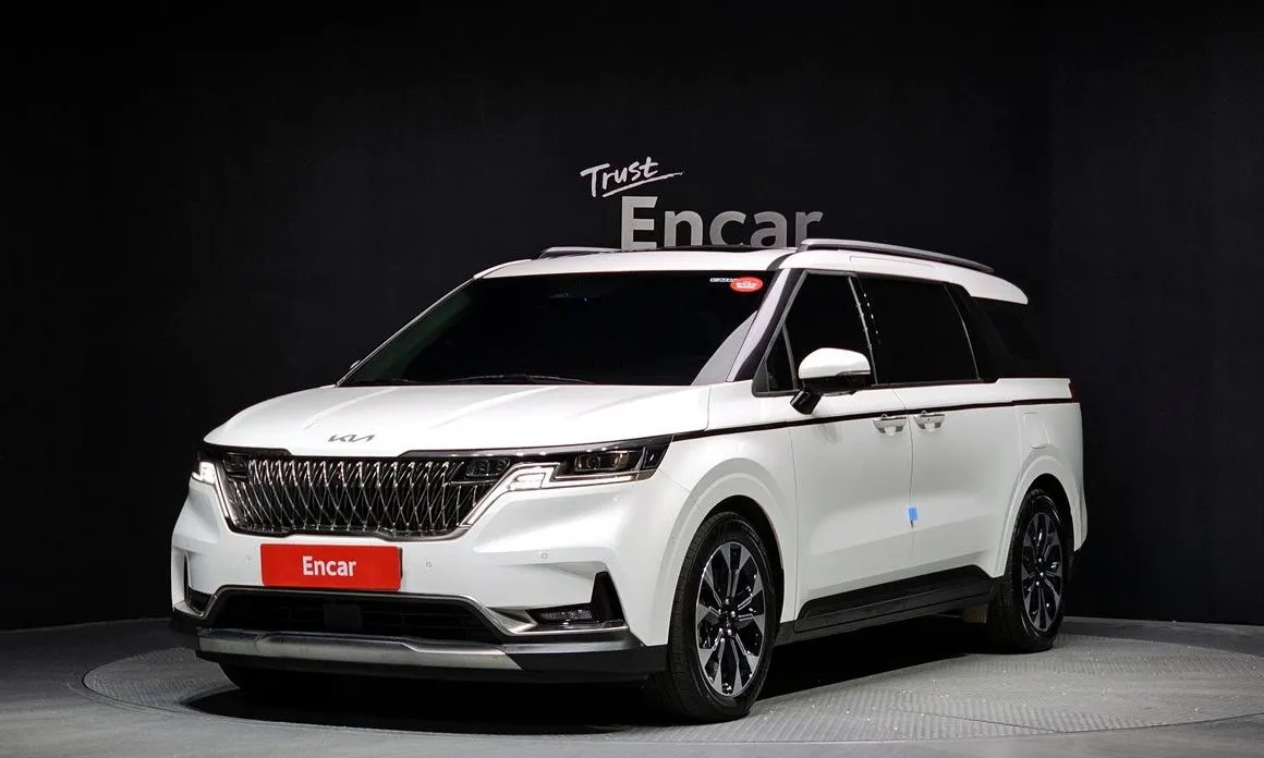 Kia Carnival — фото 1