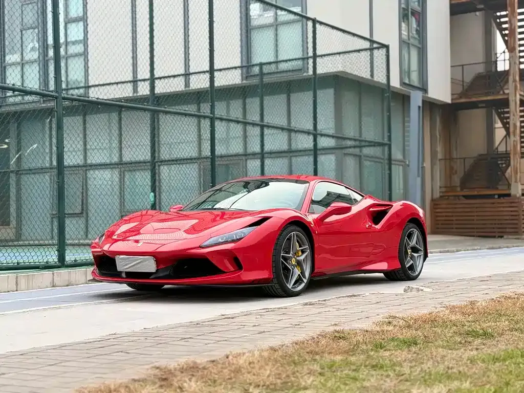 Ferrari F8 — фото 1