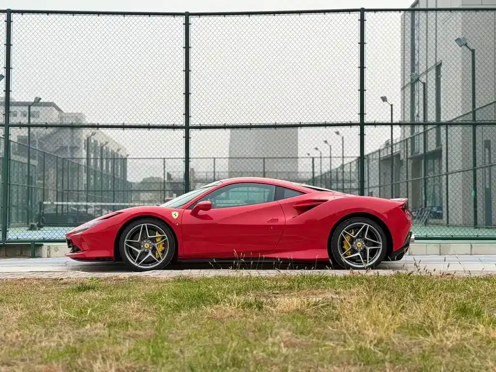 Ferrari F8 — фото 8