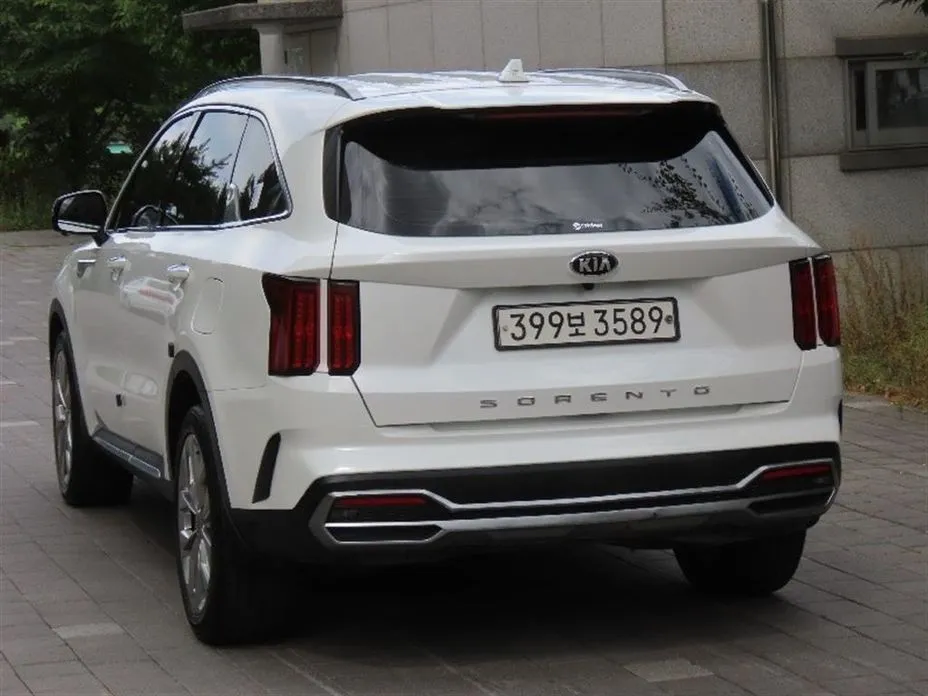 Kia Sorento — фото 3