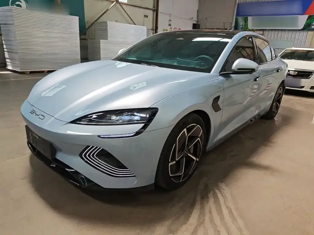 BYD Seal — фото 4