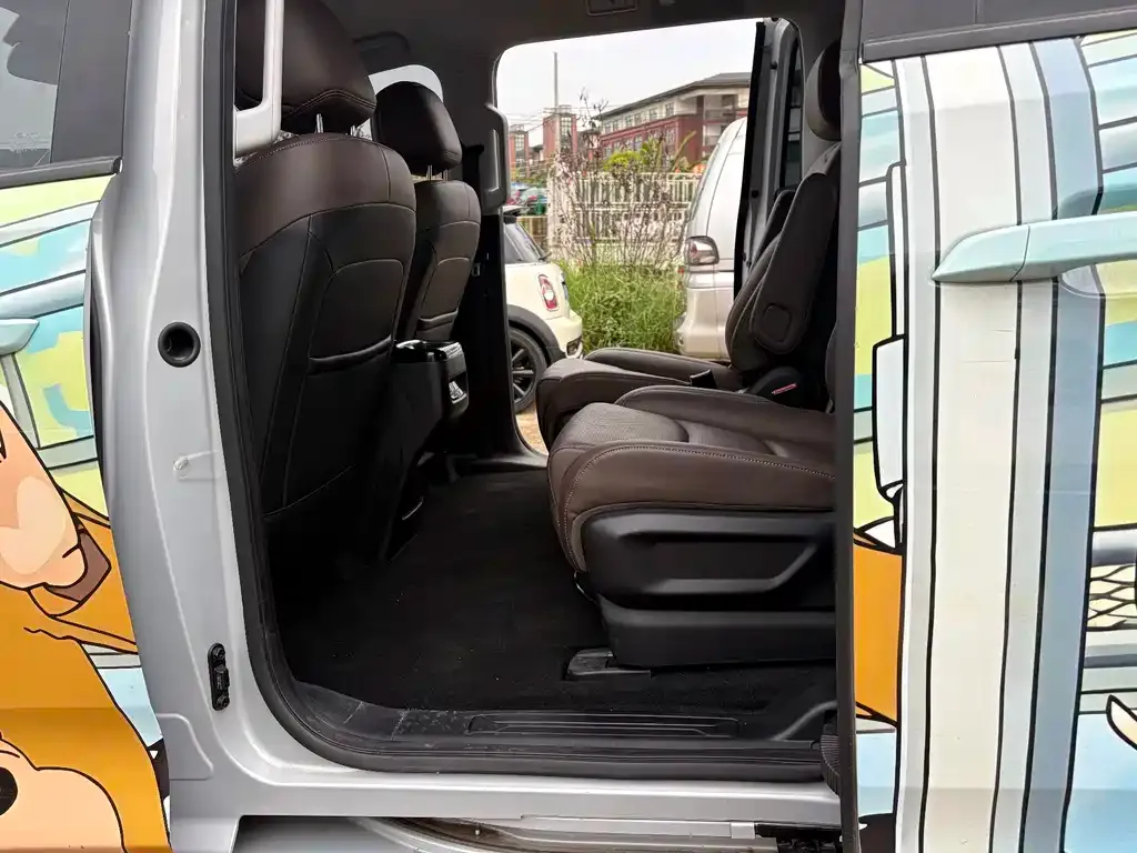 Wuling Xingguang 730 New Energy — фото 3