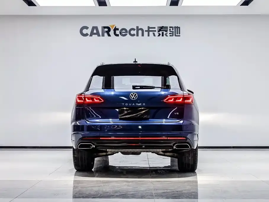Volkswagen Touareg — фото 8