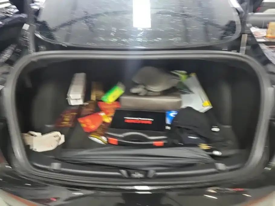 Tesla Model 3 — фото 10