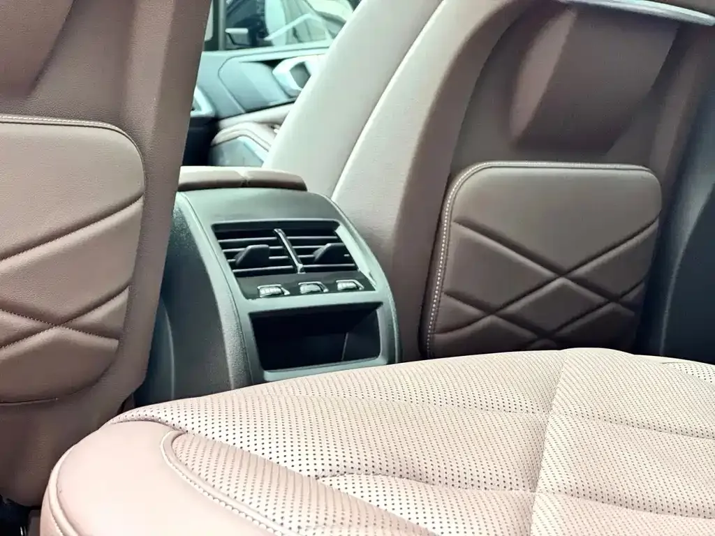 BMW X5 — фото 5