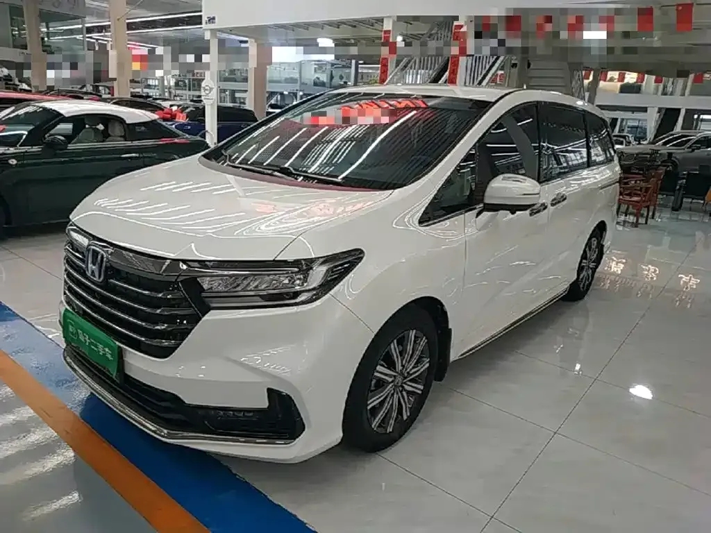 Honda Odyssey — фото 1