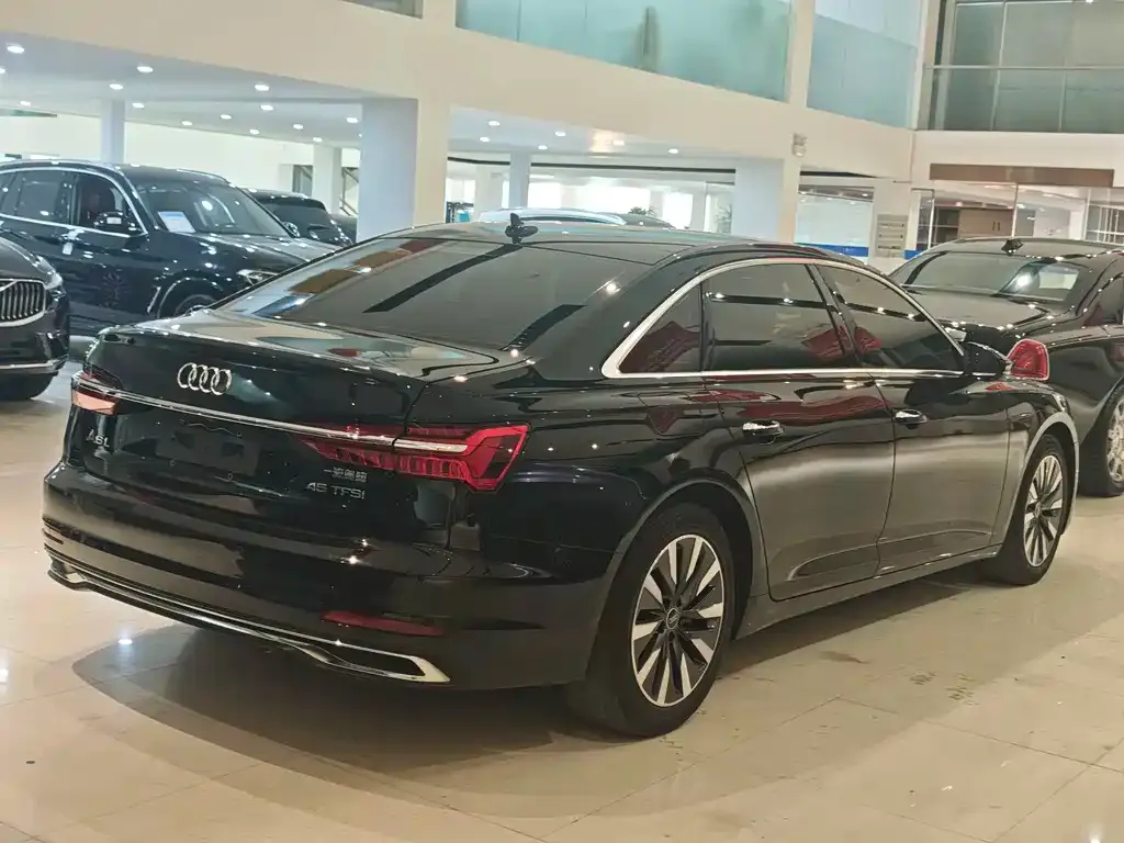 Audi A6L — фото 3