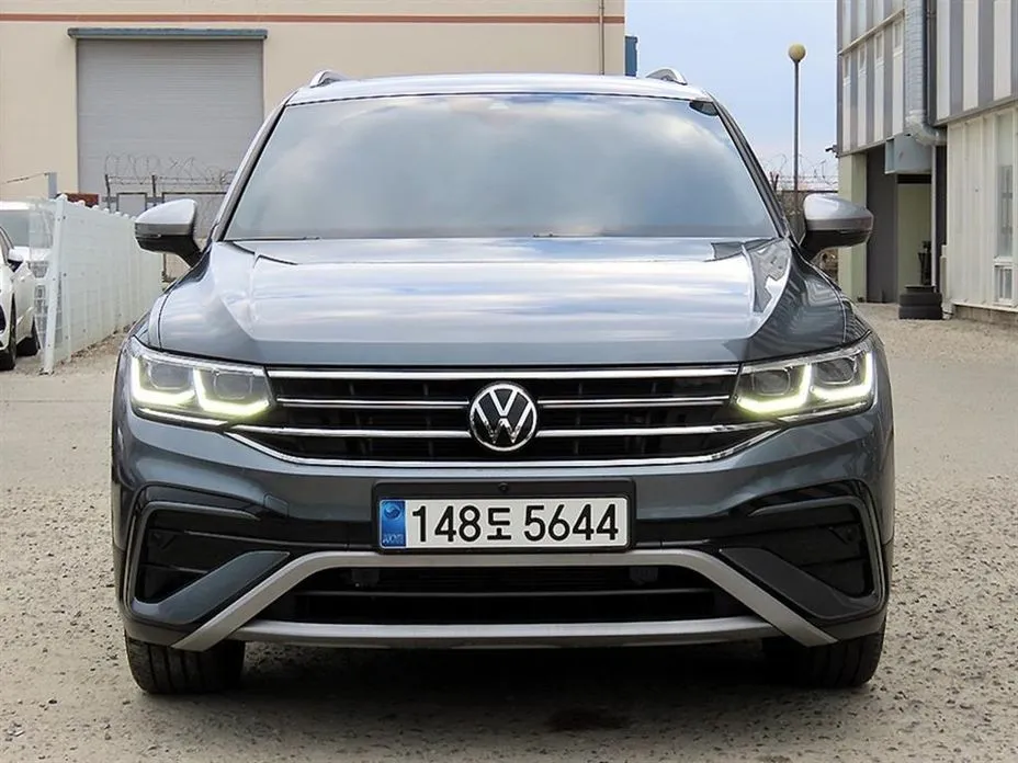 Volkswagen Tiguan — фото 1