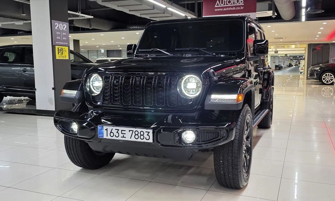 Jeep Wrangler — фото 2