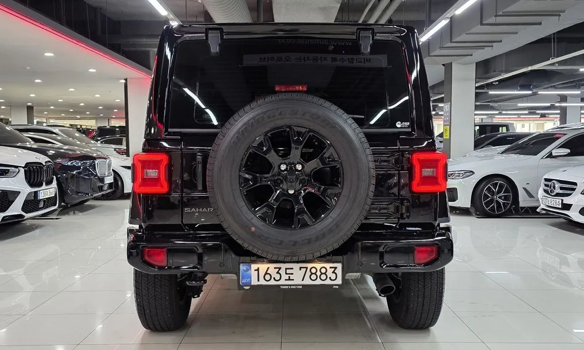 Jeep Wrangler — фото 3