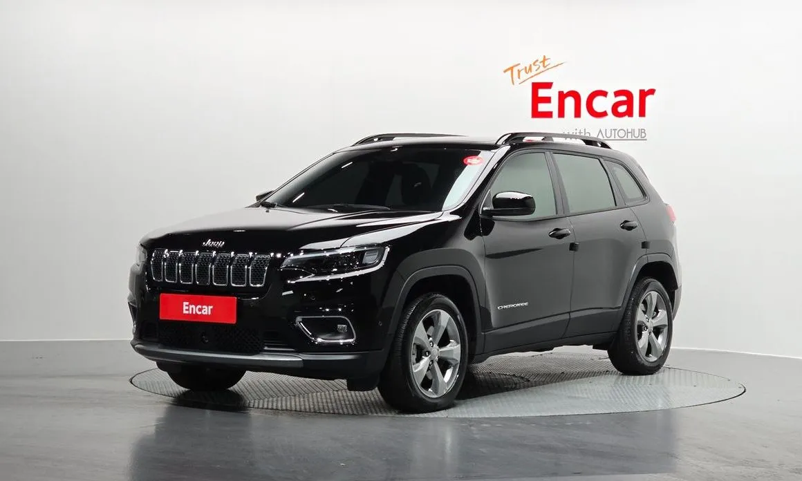 Jeep Cherokee — фото 1
