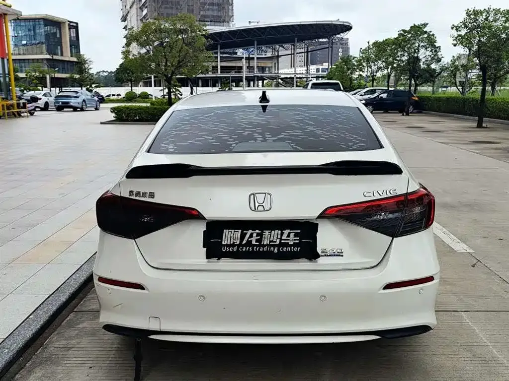 Honda Civic — фото 7