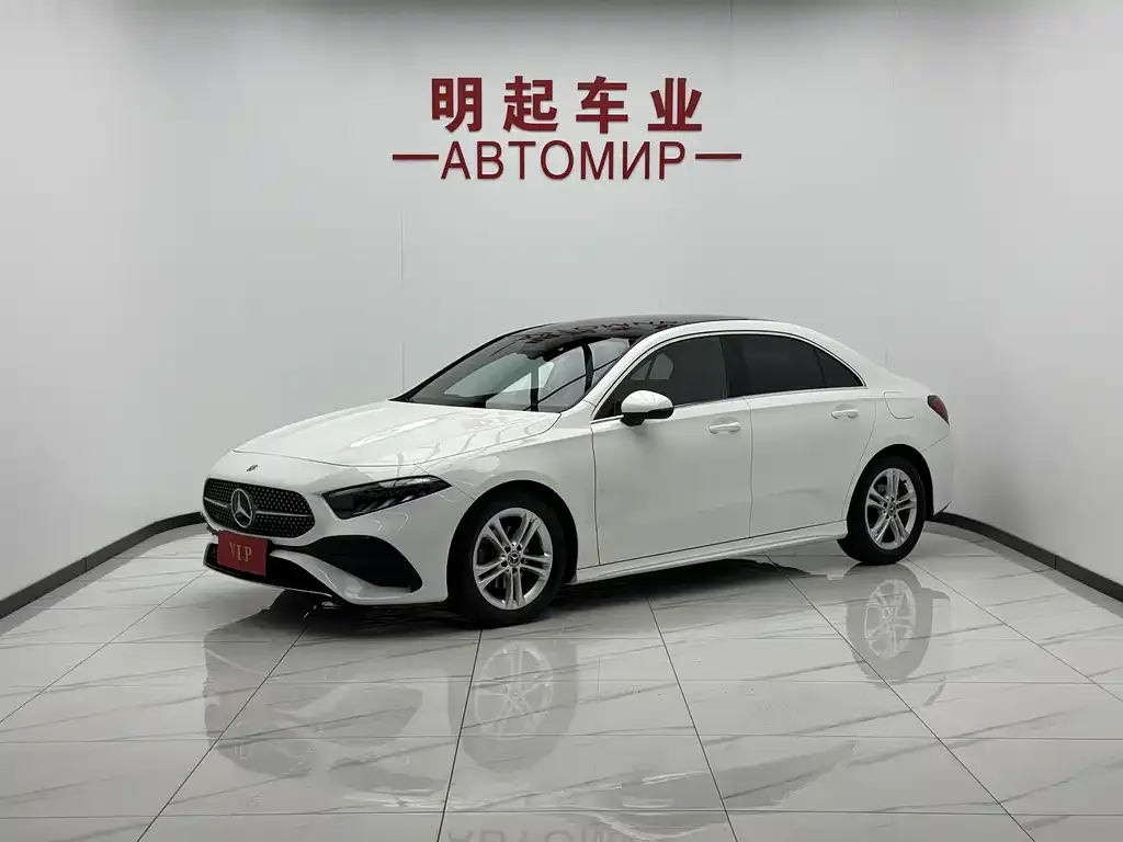 Mercedes-Benz A-Class — фото 1