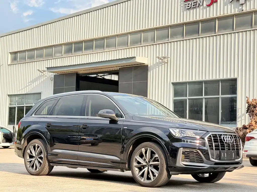 Audi Q7 — фото 3