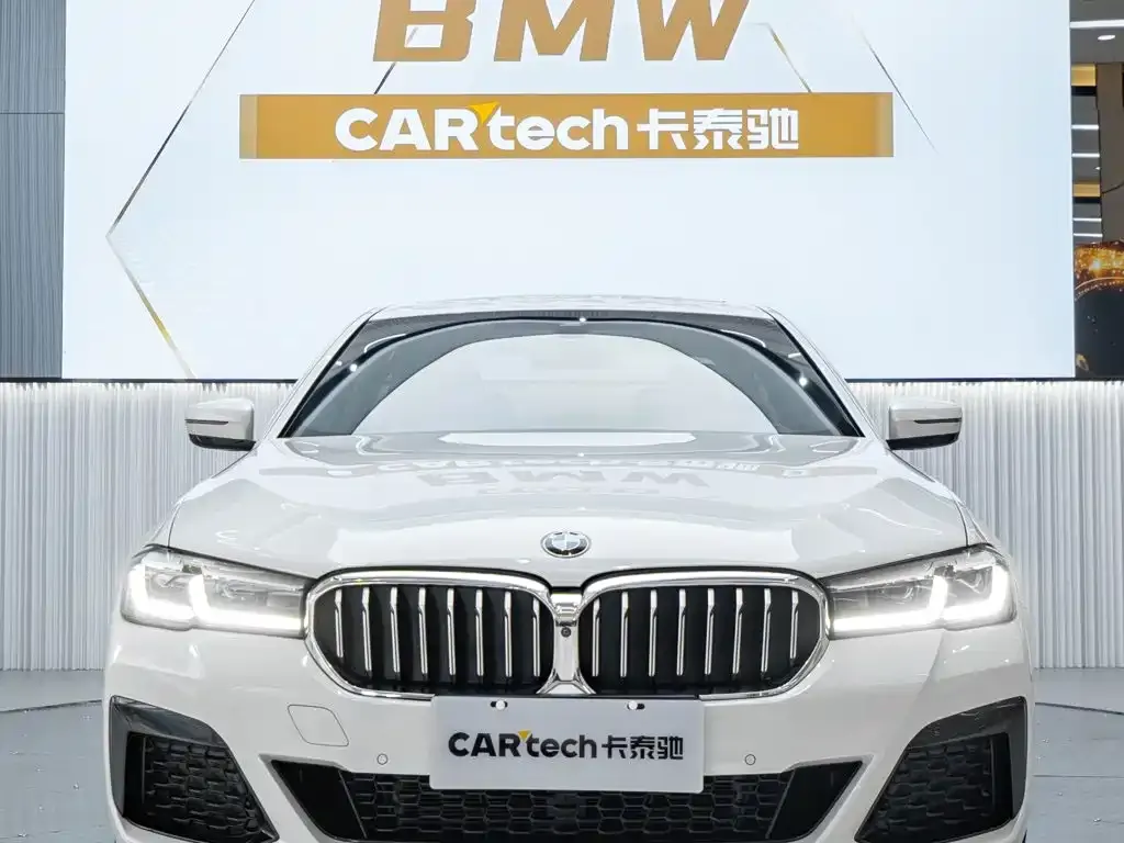 BMW 5 Series — фото 1