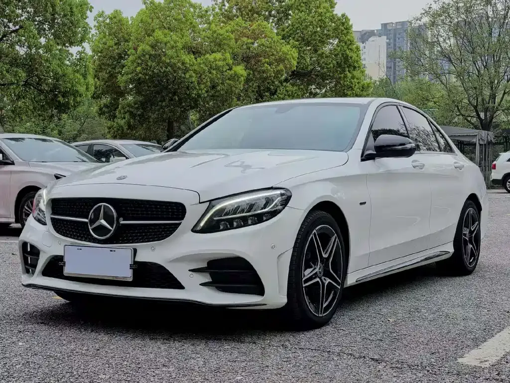 Mercedes-Benz C-Class — фото 1
