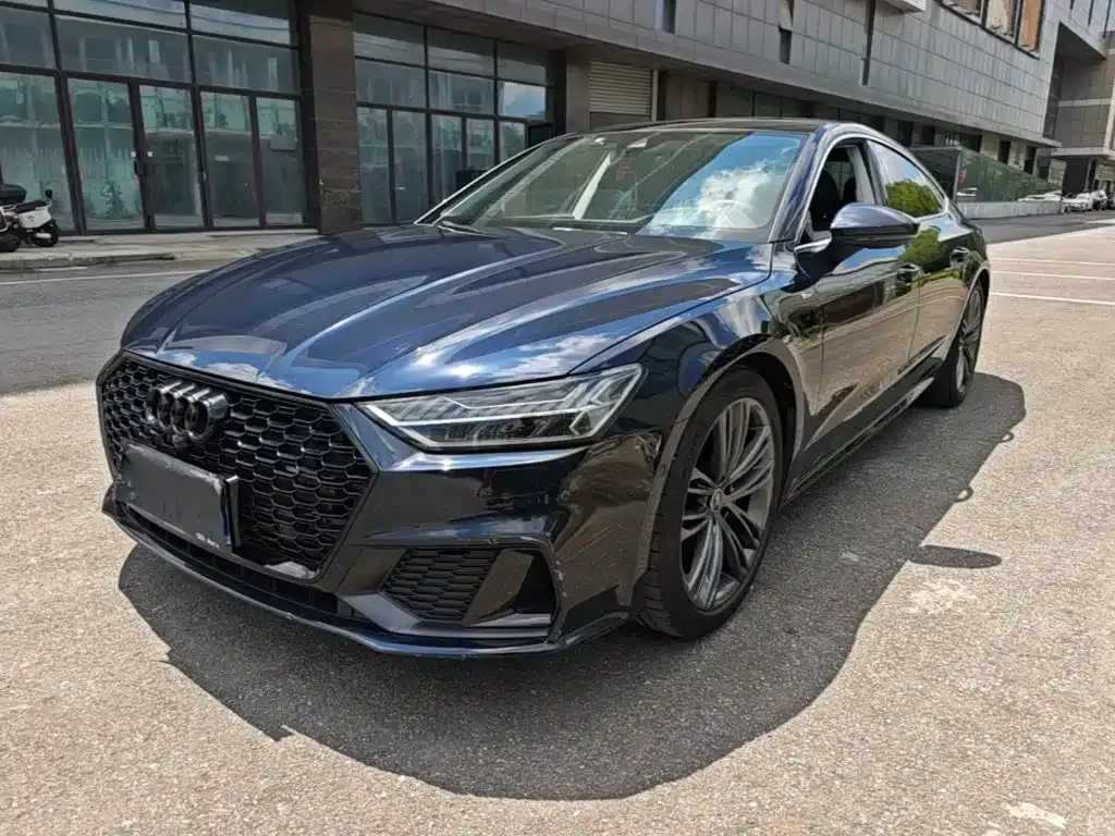 Audi A7 — фото 1