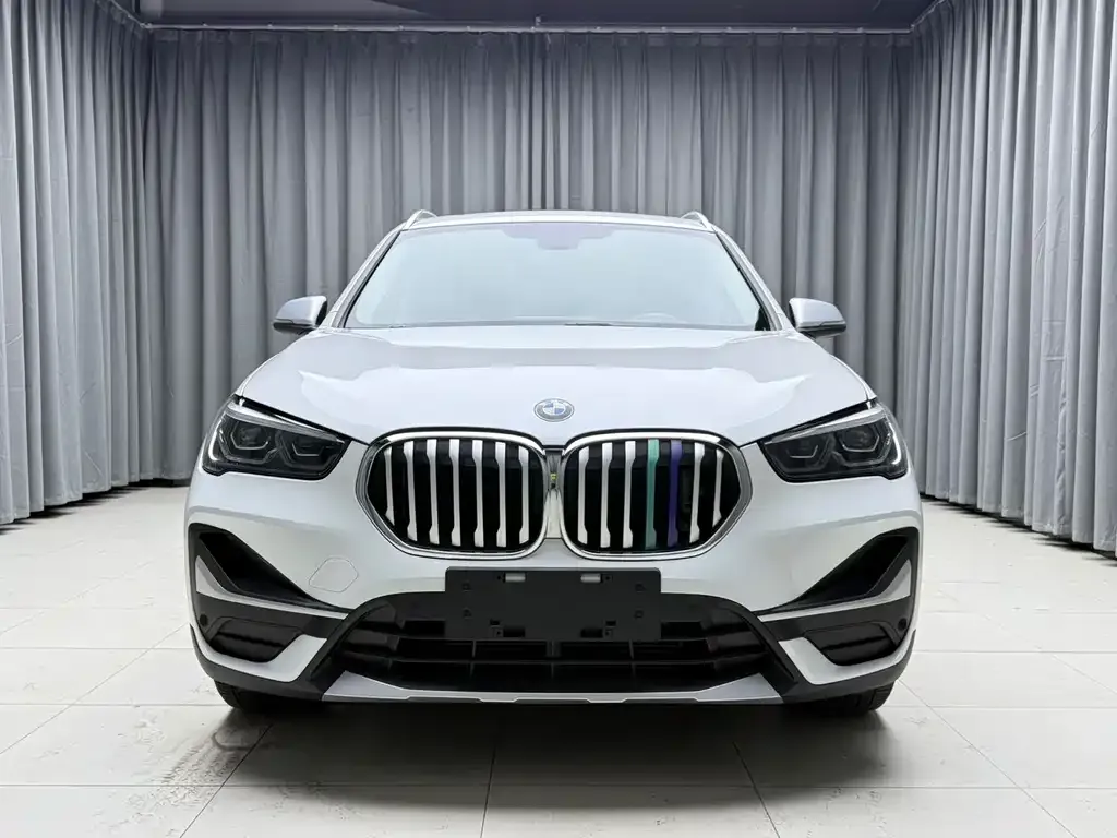 BMW X1 — фото 5