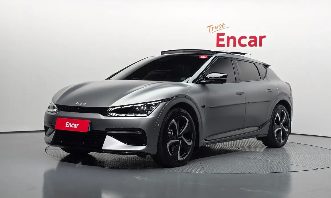 Kia EV6 — фото 1