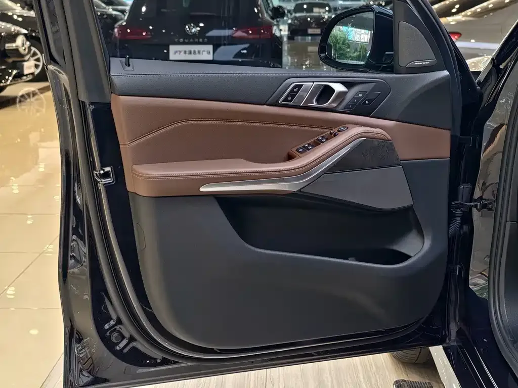 BMW X5 (Import) — фото 10