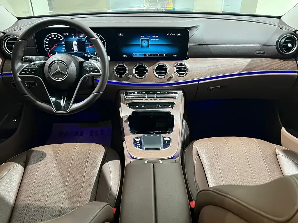 Mercedes-Benz E-Class — фото 10