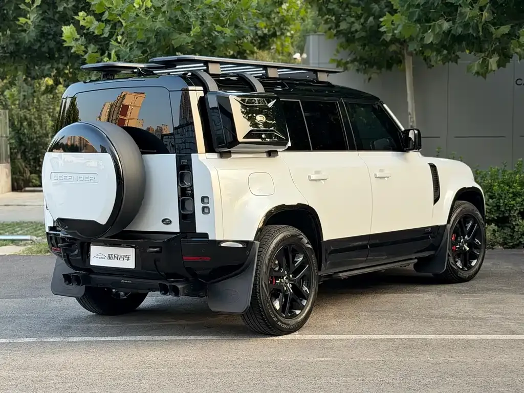 Land Rover Defender — фото 6