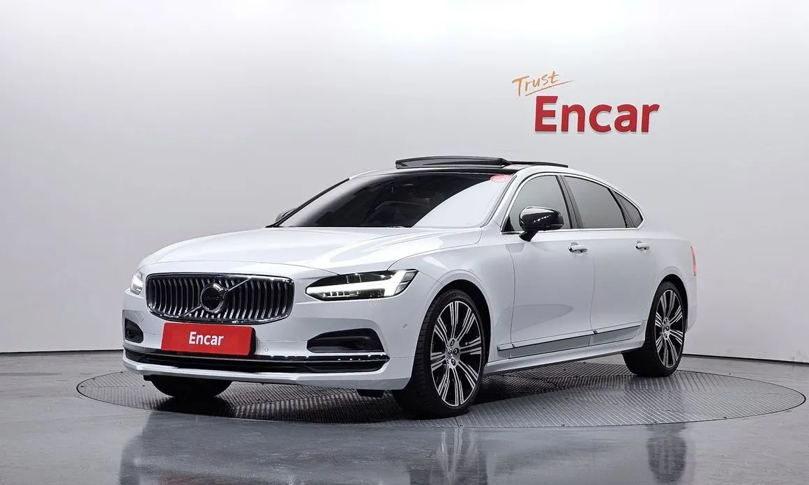 Volvo S90 — фото 1