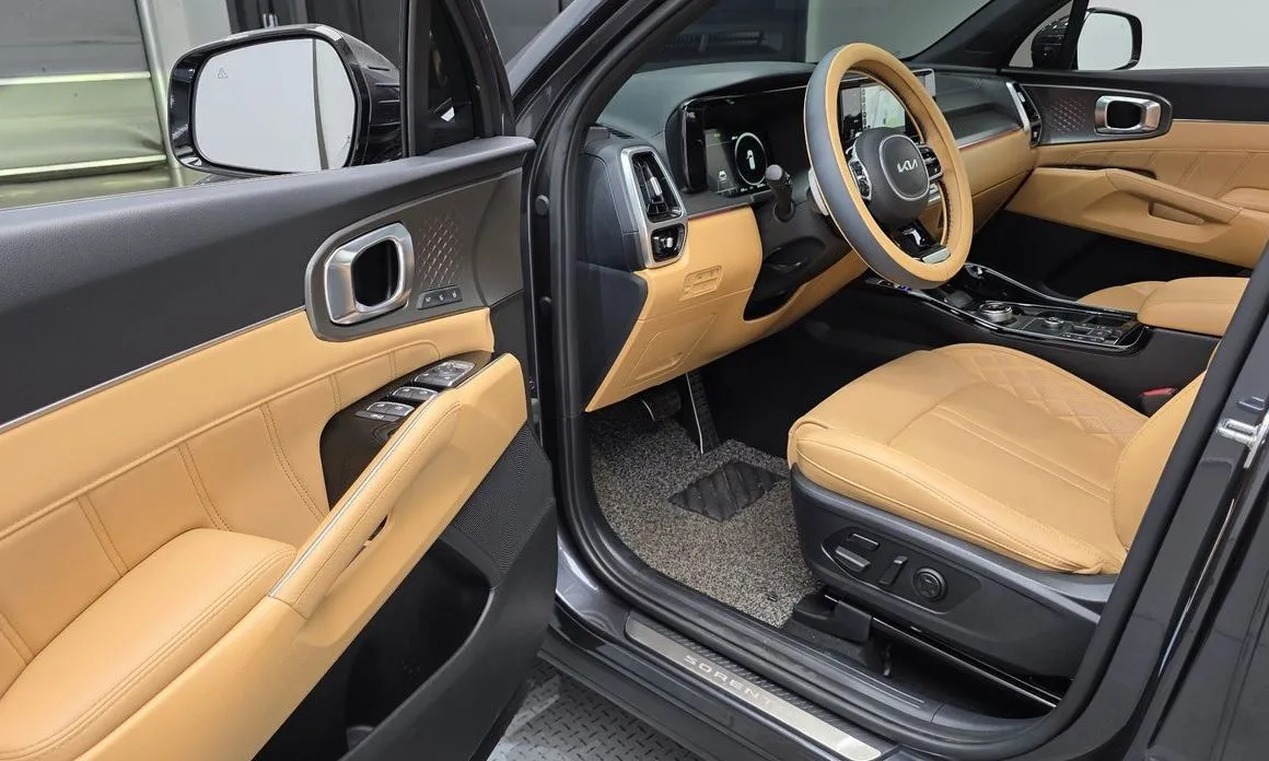 Kia Sorento — фото 6