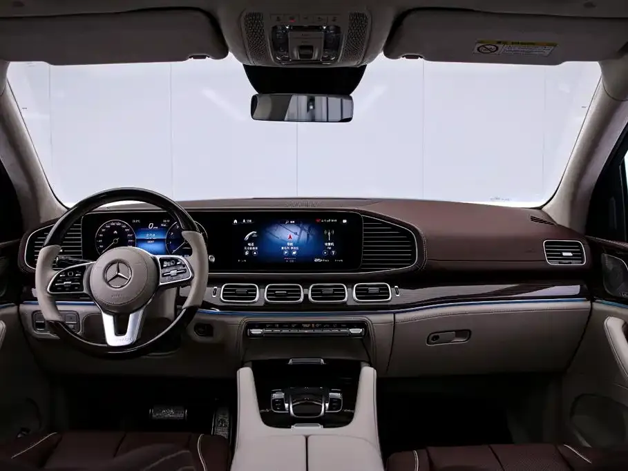 Mercedes-Benz GLS — фото 4