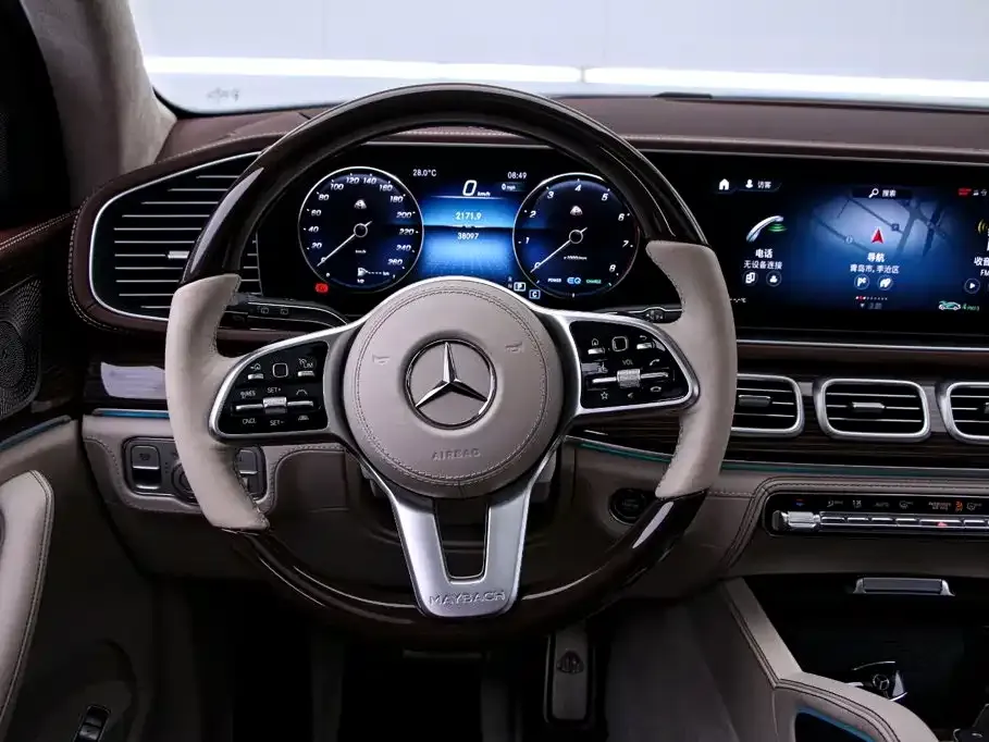 Mercedes-Benz GLS — фото 5