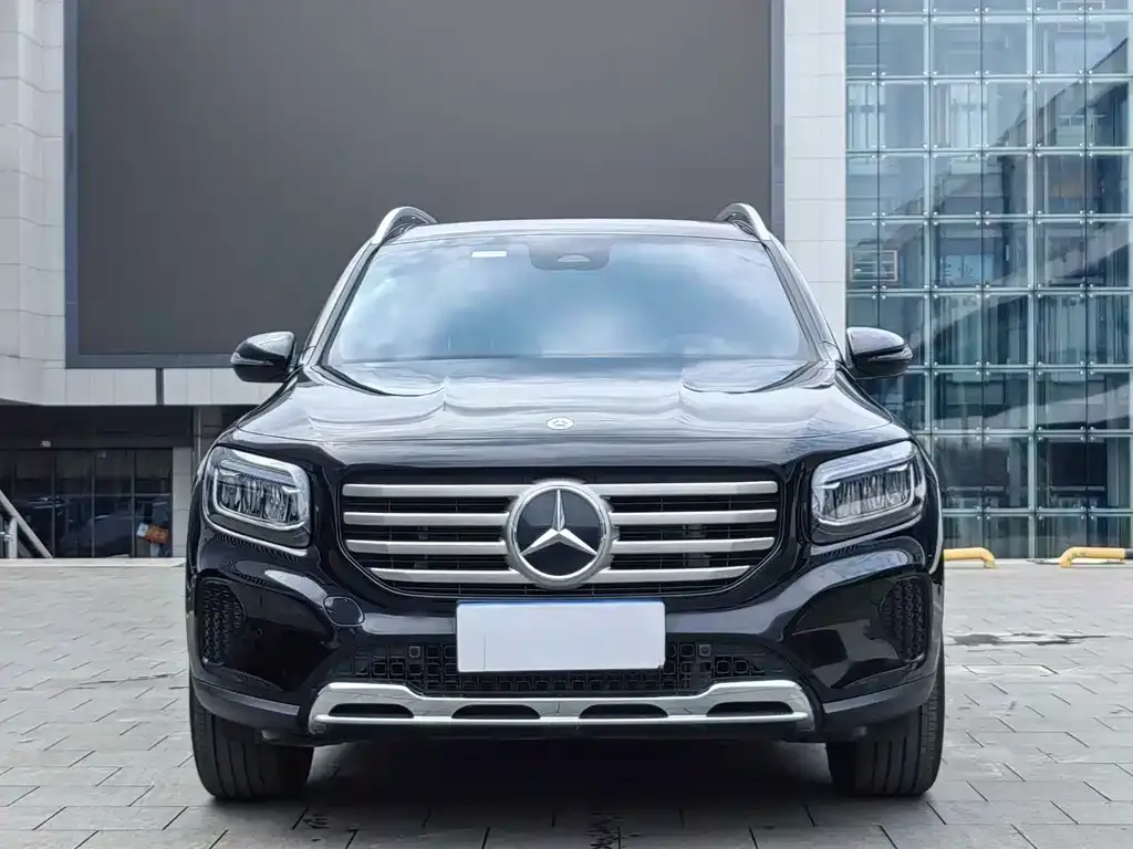 Mercedes-Benz GLB — фото 2
